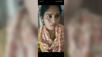 Kamwali bai ko malik ne apna lund chuswaya